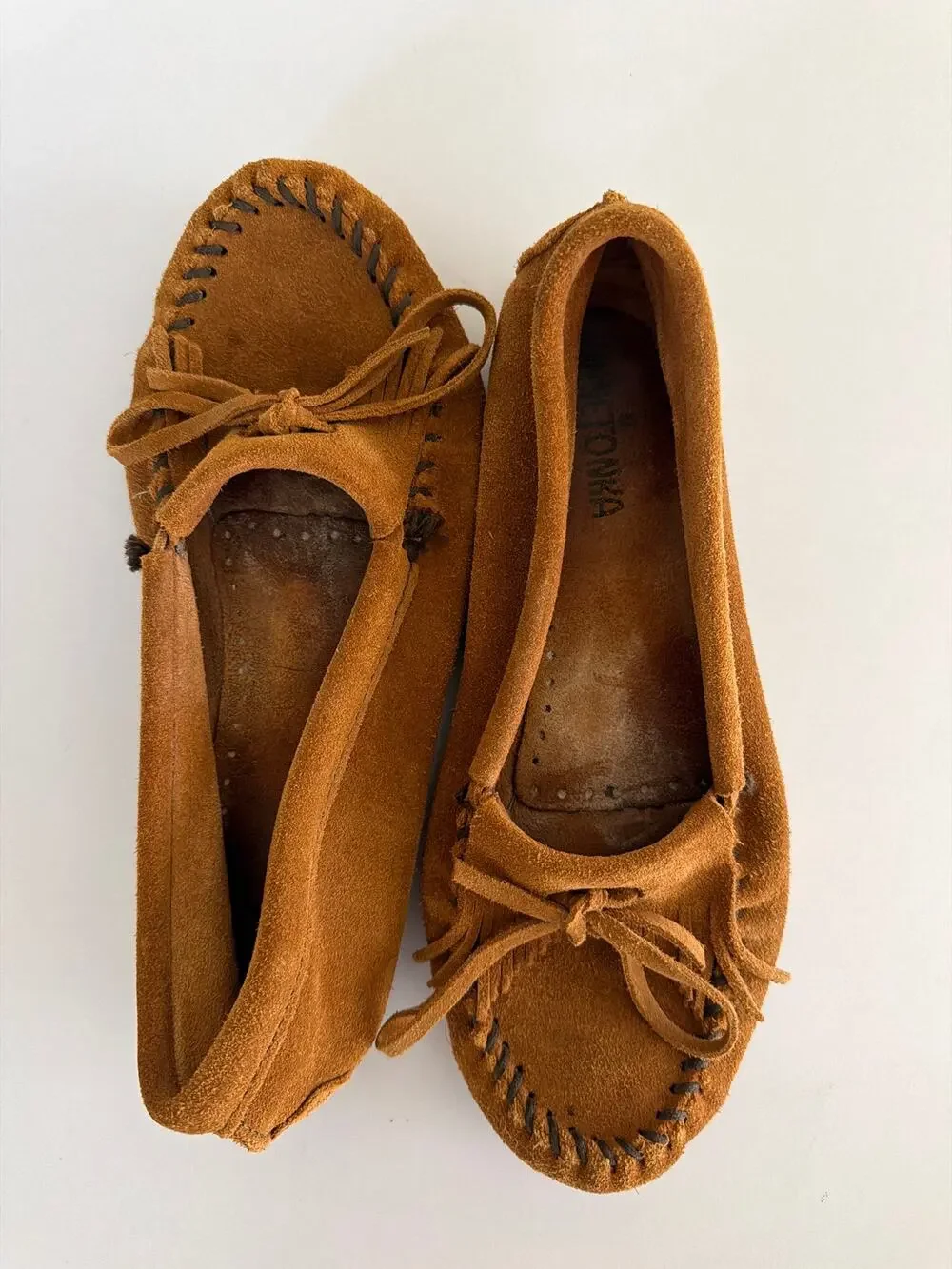 Minnetonka Kilty Moccasins Brown Suede Fringe Loafers Boho Southwestern 8.5